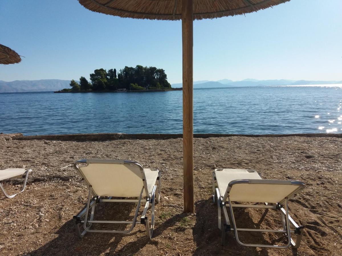 Villa Durrell Corfu Strawberry-pink *