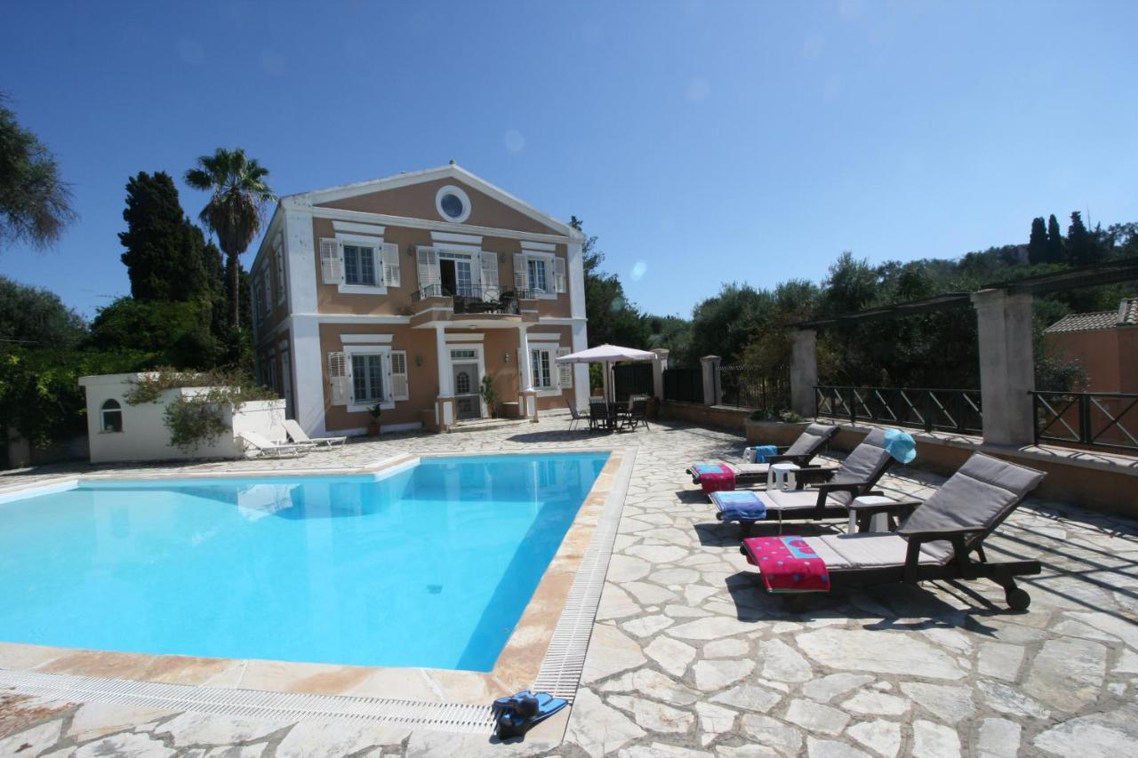 Villa Durrell Corfu Strawberry-pink *